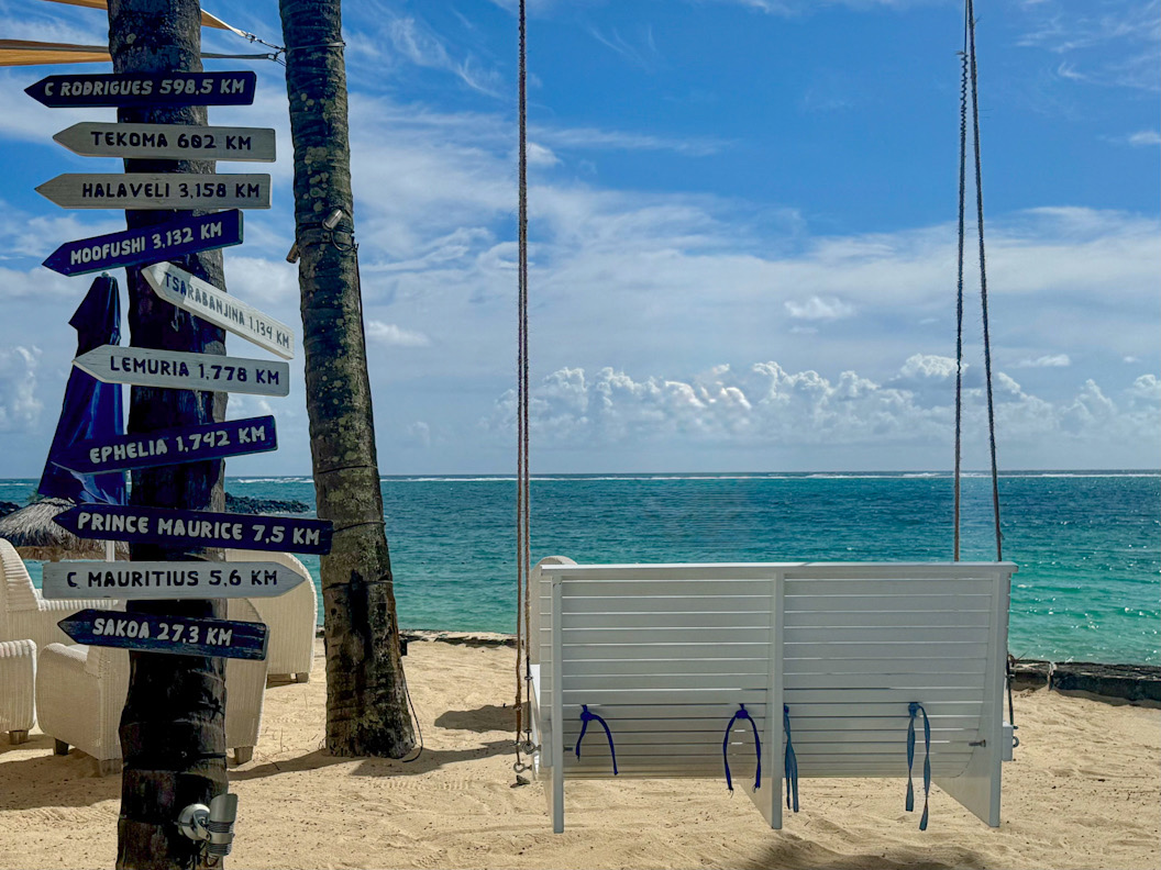 Schaukel Blick aufs Meer und den Strand