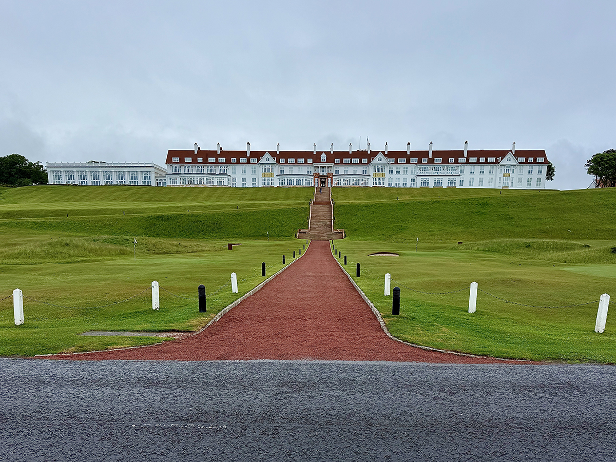 Elegantes Hotel mit gepflegtem Golfplatz, Trump Turnberry