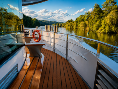 Schöne Aussicht auf den Fluss.